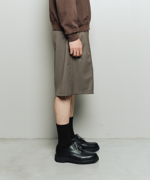bal(バル)の「COTTON TWILL OVER SIZED BERMUDA SHORT(その他パンツ・メンズ・チェック/ブラック/ブラウン・3/2/1)」の7枚目の写真