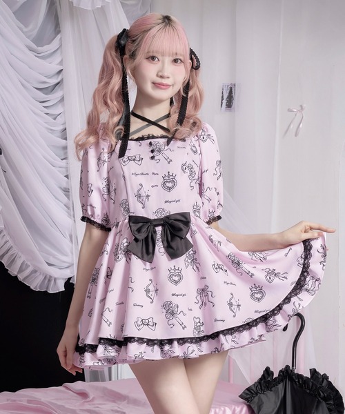 Magia Charm(マギアチャーム)の「マジカルコレクションワンピース(ワンピース・レディース・ブラック/ピンク・F)」の3枚目の写真