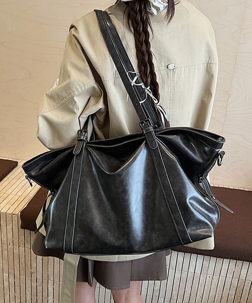 florist(フローリスト)の「【A4収納可・2WAY】ヴィンテージレザーライクトートバッグ/ショルダーバッグ(トートバッグ・レディース・モカ/チャコールグレー/ブラック・FREE)」の3枚目の写真