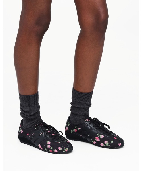 MARC JACOBS(マークジェイコブス)の「THE 400 BLEECKER RUNNER/ザ 400 ブリーカー ランナー(スニーカー・レディース・ブラック系その他・41/35/37/36/39/38/40)」の2枚目の写真