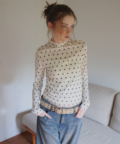 Mili affinity(ミリアフィニティー)の「シアードットハイネックTシャツ(Tシャツ/カットソー・レディース・ブラック×ホワイト/ブラウン系その他/グレー系その他/ホワイト×ブラック・FREE)」の6枚目の写真
