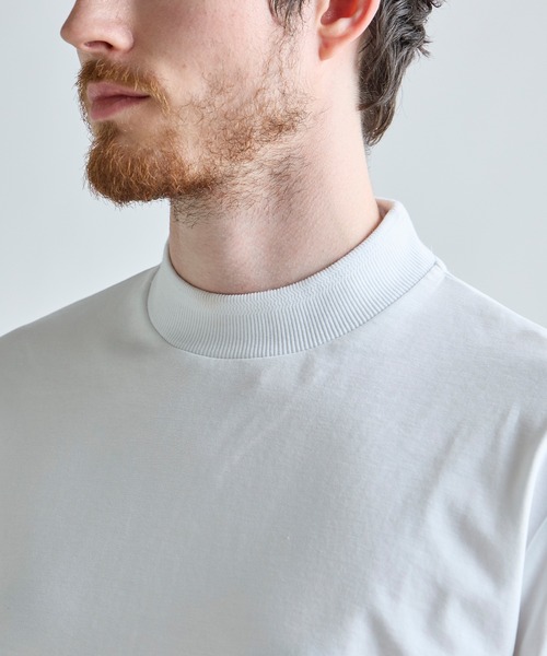 MEN'S BIGI（メンズビギ）の「アクティブテーラー シルケットスムース UネックロングTシャツ［シルケット加工/抗菌防臭/帯電防止］（Tシャツ/カットソー・メンズ・ホワイト/ブラック/グレー・01/05/04/03/02）」の6枚目の写真