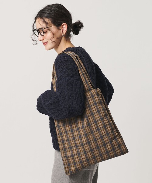 BEAUTY&YOUTH UNITED ARROWS(ビューティーアンドユースユナイテッドアローズ)の「チェック パッカブル トートバッグ(トートバッグ・レディース・ブラウン/レッド/ケリーグリーン・FREE)」の4枚目の写真