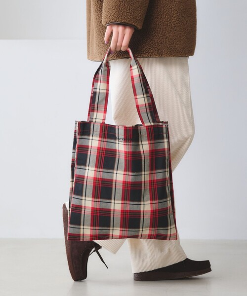 BEAUTY&YOUTH UNITED ARROWS(ビューティーアンドユースユナイテッドアローズ)の「チェック パッカブル トートバッグ(トートバッグ・レディース・ブラウン/レッド/ケリーグリーン・FREE)」の7枚目の写真