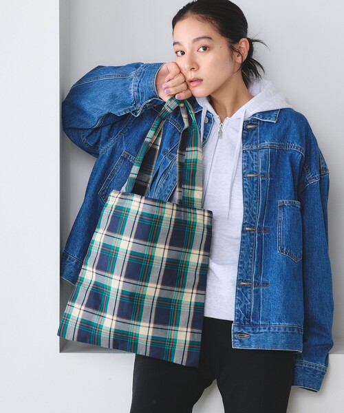BEAUTY&YOUTH UNITED ARROWS(ビューティーアンドユースユナイテッドアローズ)の「チェック パッカブル トートバッグ(トートバッグ・レディース・ブラウン/レッド/ケリーグリーン・FREE)」の9枚目の写真