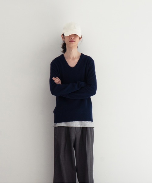 LINDER SPORT(リンダースポーツ)の「LINDER SPORT Thin u-neck(ニット/セーター・メンズ・チャコール/ホワイト/ネイビー/ヘザーグレー・SMALL/MEDIUM)」の4枚目の写真