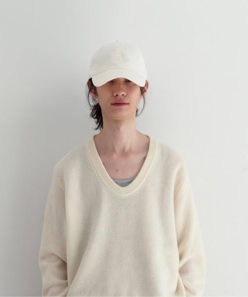 LINDER SPORT(リンダースポーツ)の「LINDER SPORT Thin u-neck(ニット/セーター・メンズ・チャコール/ホワイト/ネイビー/ヘザーグレー・SMALL/MEDIUM)」の6枚目の写真