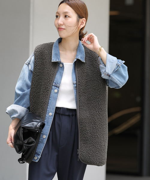Champion(チャンピオン)の「《追加/新色》別注【Champion/チャンピオン】ボアフリースベスト(その他アウター・レディース・チャコールグレー/ブラウン・FREE)」の7枚目の写真
