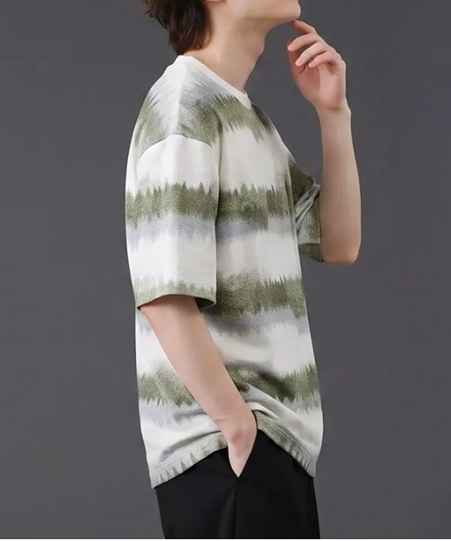 revertical(リバーティカル)の「グラデーションジャガードボーダー ルーズシルエット 半袖Tシャツ(Tシャツ/カットソー・メンズ・グレー/カーキ/ブラック・MEDIUM/LARGE)」の15枚目の写真