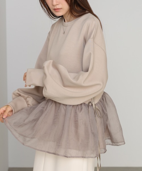 Bab(バブ)の「ペプラムオーガンジーポンチトップス(その他トップス・レディース・グレイッシュベージュ/ベージュ/ブラック/チャコールグレー・FREE)」の1枚目の写真