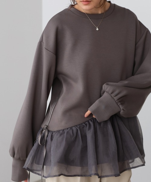 Bab(バブ)の「ペプラムオーガンジーポンチトップス(その他トップス・レディース・グレイッシュベージュ/ベージュ/ブラック/チャコールグレー・FREE)」の3枚目の写真