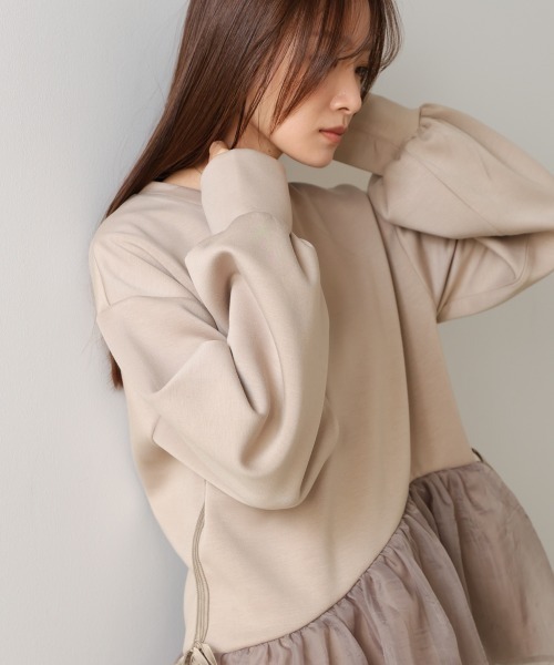 Bab(バブ)の「ペプラムオーガンジーポンチトップス(その他トップス・レディース・グレイッシュベージュ/ベージュ/ブラック/チャコールグレー・FREE)」の15枚目の写真