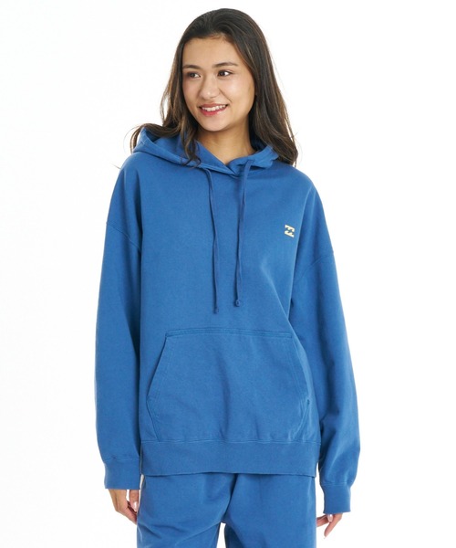 BILLABONG（ビラボン）の「BILLABONG ウィメンズ SURF CAMP HERITAGE PULL HOODIE パーカー 【2026年秋冬モデル】/ビラボンバックプリントフーディー(セットアップタイプ可能)（パーカー・レディース・イエロー系その他/ブルー系その他/エメラルド・MEDIUM）」の5枚目の写真