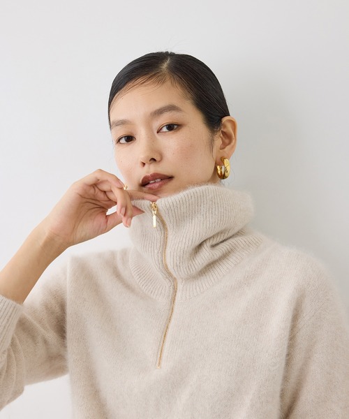 ROPE'（ロペ）の「フォックスカシミヤハーフジップニット（ニット/セーター・レディース・ベージュ/サックスブルー/ブラウン/ネイビー・38）」の5枚目の写真