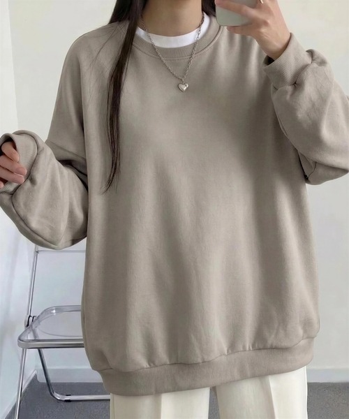 yuue' ( wear )（ユーイ）の「裏起毛オーバーサイズスウェット/プルオーバー（スウェット・レディース・ダークブラウン/グレー/グレイッシュベージュ/チャコールグレー/アイボリー/ブラック・FREE）」の6枚目の写真