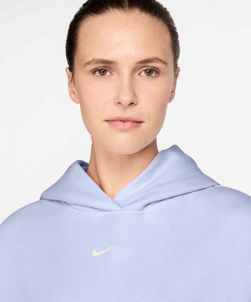 NIKE(ナイキ)の「《セットアップ対応商品》ナイキ スタジオ フリース ミディアムウェイト ウィメンズ オーバーサイズド プルオーバー パーカー / Nike Studio Fleece Medium Weight Women's Oversized Pullover Hoodie IM8503-568 Palest Purple(パーカー・レディース・パープル系その他・XS/S/M/L/XL)」の3枚目の写真