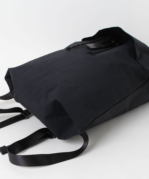 kalsac(カルサック)の「kalsac × SFI / Backpac SFI konbu nylon 2(バックパック/リュック・レディース・ブラウン/ブラック・ONE SIZE)」の4枚目の写真