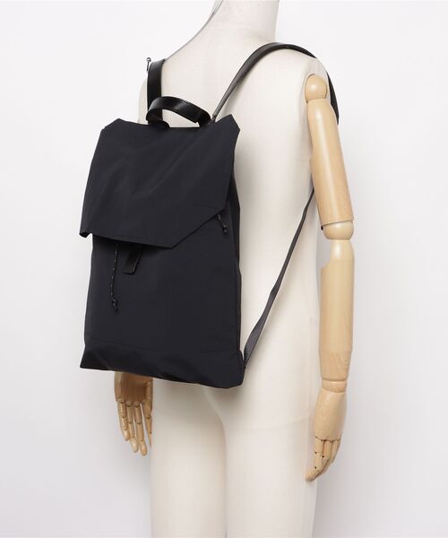 kalsac(カルサック)の「kalsac × SFI / Backpac SFI konbu nylon 2(バックパック/リュック・レディース・ブラウン/ブラック・ONE SIZE)」の6枚目の写真