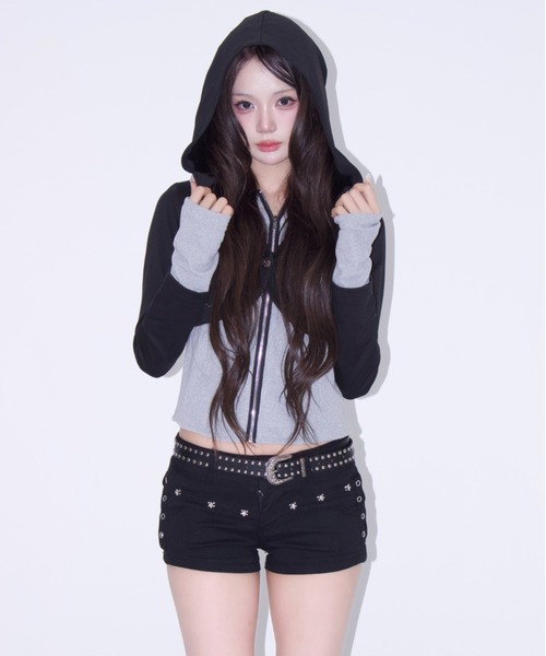 REINE NOIRE（レーヌノワール）の「sharp layered tops./シャープレイヤードトップス（その他トップス・レディース・ブラック×グレー・FREE）」の2枚目の写真