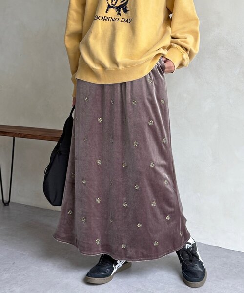 CPCM(シーピーシーエム)の「【セットアップ着用可】小花刺繍ベロアナロースカート(スカート・レディース・ブラウン/ベージュ/ブラック・FREE)」の3枚目の写真