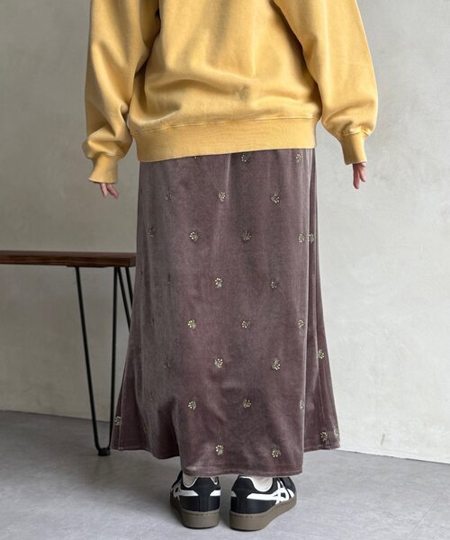 CPCM(シーピーシーエム)の「【セットアップ着用可】小花刺繍ベロアナロースカート(スカート・レディース・ブラウン/ベージュ/ブラック・FREE)」の21枚目の写真
