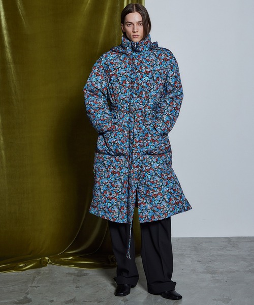 MAISON SPECIAL(メゾンスペシャル)の「【26WINTER PRE-ORDER】Multi-Fabric Long Down Coat/マルチファブリックロングダウン(ダウンジャケット/コート・レディース・ブラック/グレー/マルチ・FREE)」の4枚目の写真