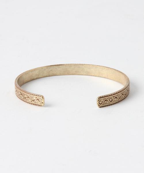 green label relaxing(グリーンレーベルリラクシング)の「BC バングル 16F 1◆(バングル/リストバンド・メンズ・ゴールド・FREE)」の5枚目の写真