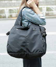 UNBILLION（アンビリオン）の「カシュカシュ cachecache / ナイロン多ポケットボストンバッグ（ボストンバッグ）」