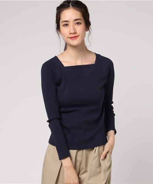 POU DOU DOU(プードゥドゥ)の「スクエアネックテレコプルオーバー(Tシャツ/カットソー・レディース・アイボリー/ブラック/ネイビー/ピンク/グレー・3)」の5枚目の写真