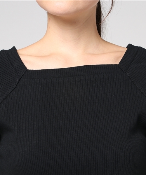 POU DOU DOU(プードゥドゥ)の「スクエアネックテレコプルオーバー(Tシャツ/カットソー・レディース・アイボリー/ブラック/ネイビー/ピンク/グレー・3)」の9枚目の写真