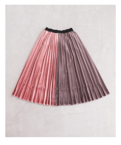 cawaii（カワイイ）の「ドレッシーなベロア調バイカラープリーツスカート（スカート・レディース・サーモンピンク・M/XL）」の4枚目の写真
