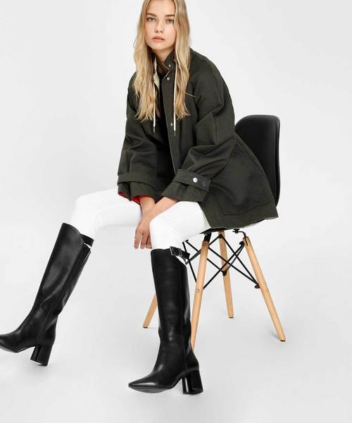 CHARLES & KEITH(チャールズ & キース)の「バックルストラップディテールニーブーツ / Buckled Strap Detail Knee Boots(ブーツ・レディース・ブラック/グリーン系その他/ブラック系その他2・23cm/23.5cm/24.5cm/25cm)」の9枚目の写真