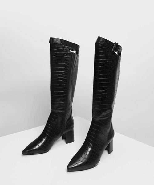 CHARLES & KEITH(チャールズ & キース)の「バックルストラップディテールニーブーツ / Buckled Strap Detail Knee Boots(ブーツ・レディース・ブラック/グリーン系その他/ブラック系その他2・23cm/23.5cm/24.5cm/25cm)」の11枚目の写真
