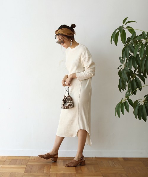 TODAYFUL（トゥデイフル）の「ノットヘアーターバン（ヘアバンド・レディース・ベージュ/キャメル・FREE）」の5枚目の写真