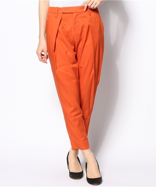 SOFFITTO（ソフィット）の「Soffitto /  テンセルナイロンツイル　深タックパンツ（その他パンツ・レディース・ブラック/ベージュ/ブルー/オレンジ・3/2/4）」の2枚目の写真