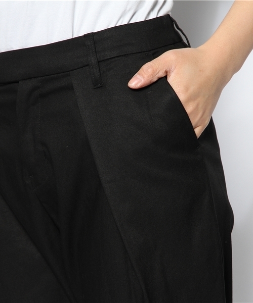 SOFFITTO（ソフィット）の「Soffitto /  テンセルナイロンツイル　深タックパンツ（その他パンツ・レディース・ブラック/ベージュ/ブルー/オレンジ・3/2/4）」の5枚目の写真