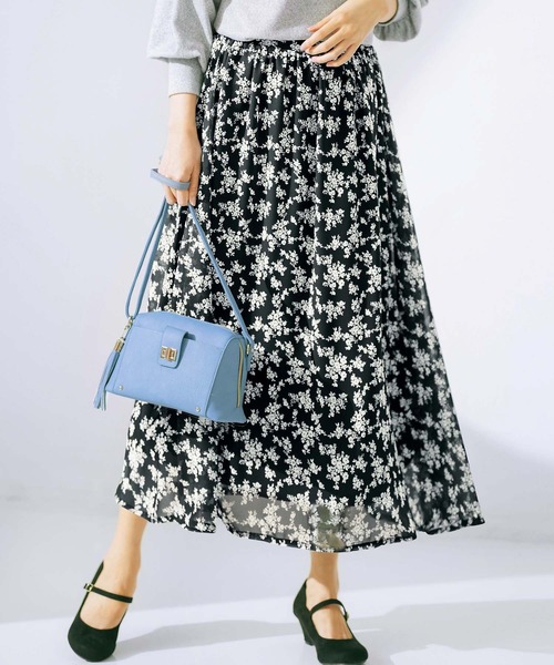 GeeRA(ジーラ)の「シフォンプリントフレアースカート(スカート・レディース・ブラック/イエロー/ドット/グリーン・SMALL/MEDIUM/LARGE/X-LARGE/XX-LARGE)」の2枚目の写真