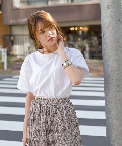 SpRay（スプレイ）の「ポケ付クルーネックTシャツ（Tシャツ/カットソー・レディース・チャコールグレー/ブラック/ピンク/アイボリー/ライトカーキ/ダークベージュ・FREE）」の10枚目の写真