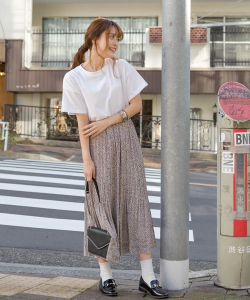 SpRay（スプレイ）の「ポケ付クルーネックTシャツ（Tシャツ/カットソー・レディース・チャコールグレー/ブラック/ピンク/アイボリー/ライトカーキ/ダークベージュ・FREE）」の14枚目の写真