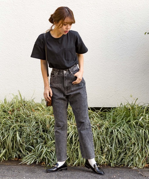 SpRay（スプレイ）の「ポケ付クルーネックTシャツ（Tシャツ/カットソー・レディース・チャコールグレー/ブラック/ピンク/アイボリー/ライトカーキ/ダークベージュ・FREE）」の21枚目の写真