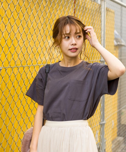 SpRay（スプレイ）の「ポケ付クルーネックTシャツ（Tシャツ/カットソー・レディース・チャコールグレー/ブラック/ピンク/アイボリー/ライトカーキ/ダークベージュ・FREE）」の22枚目の写真