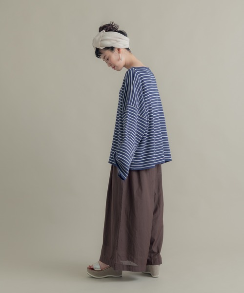 Libra Cue(リブラ キュー)の「Libra ワイドスリーブボーダールーズニット(ニット/セーター・レディース・アイボリー/ブラック/ネイビー・FREE)」の4枚目の写真