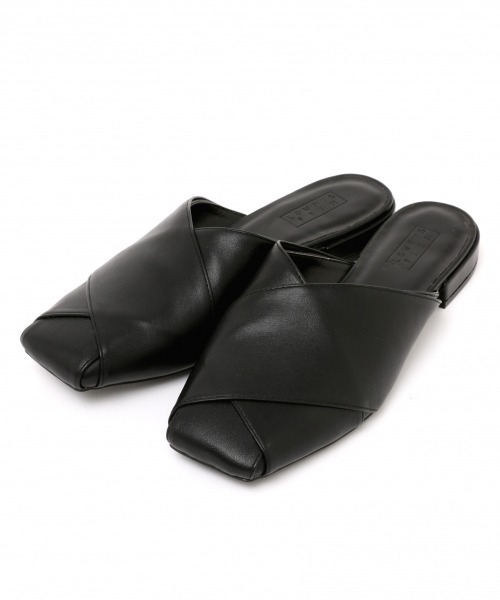 LOWRYS FARM（ローリーズファーム）の「オーバーラップミュール　866326（サンダル・レディース・アイボリー/ブラック/ブラウン・MEDIUM/LARGE）」の5枚目の写真