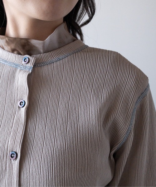 PUBLUX（パブリュクス）の「【PUBLUX/パブリュクス】リップル配色ステッチメローショートカーディガン（カーディガン/ボレロ・レディース・ラベンダー/ベージュ/スミクロ・ﾌﾘ-）」の8枚目の写真