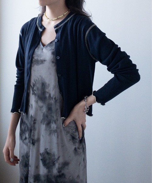 PUBLUX（パブリュクス）の「【PUBLUX/パブリュクス】リップル配色ステッチメローショートカーディガン（カーディガン/ボレロ・レディース・ラベンダー/ベージュ/スミクロ・ﾌﾘ-）」の13枚目の写真