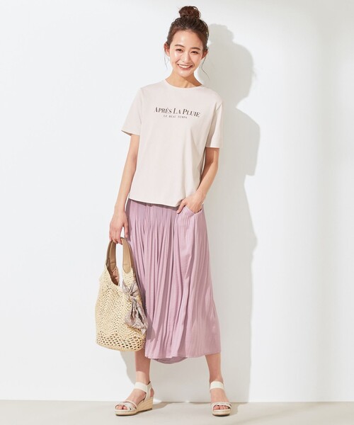 ANY SIS(エニィスィス)の「テキストプリント Tシャツ(Tシャツ/カットソー・レディース・ベージュ系/ホワイト系/ライトグリーン系・2)」の19枚目の写真