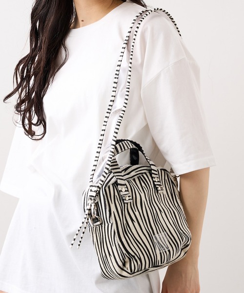 RASVOA（ラスボア）の「【EDT】Box shoulder bag（ショルダーバッグ・レディース・ブラック/オフホワイト・FREE）」の2枚目の写真