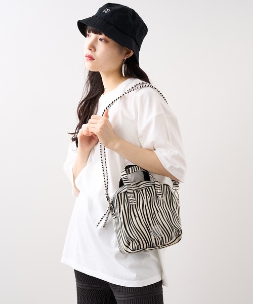 RASVOA（ラスボア）の「【EDT】Box shoulder bag（ショルダーバッグ・レディース・ブラック/オフホワイト・FREE）」の21枚目の写真