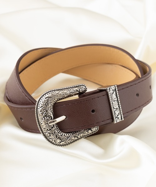 REBALANCE(リバランス)の「デザインバックル カラー ベルト(ベルト・レディース・ホワイト/ダークブラウン/ブラウン/グレー/レッド/サックスブルー/ピンク/インディゴブルー/その他/ライトブラウン/クリアブラウン/その他1/その他2/その他3/ホワイト系その他/ブラック系その他/ベージュ系その他/イエロー系その他/レッド系その他/ダークウッド/ブラック×シルバー/シルバー×ブラック/ブラック×ゴールド・ONE SIZE)」の8枚目の写真