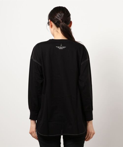PUAL CE CIN(ピュアルセシン)の「配色ステッチシルケットプルオーバー(Tシャツ/カットソー・レディース・ホワイト/グレイッシュベージュ/ブラック・FREE)」の6枚目の写真